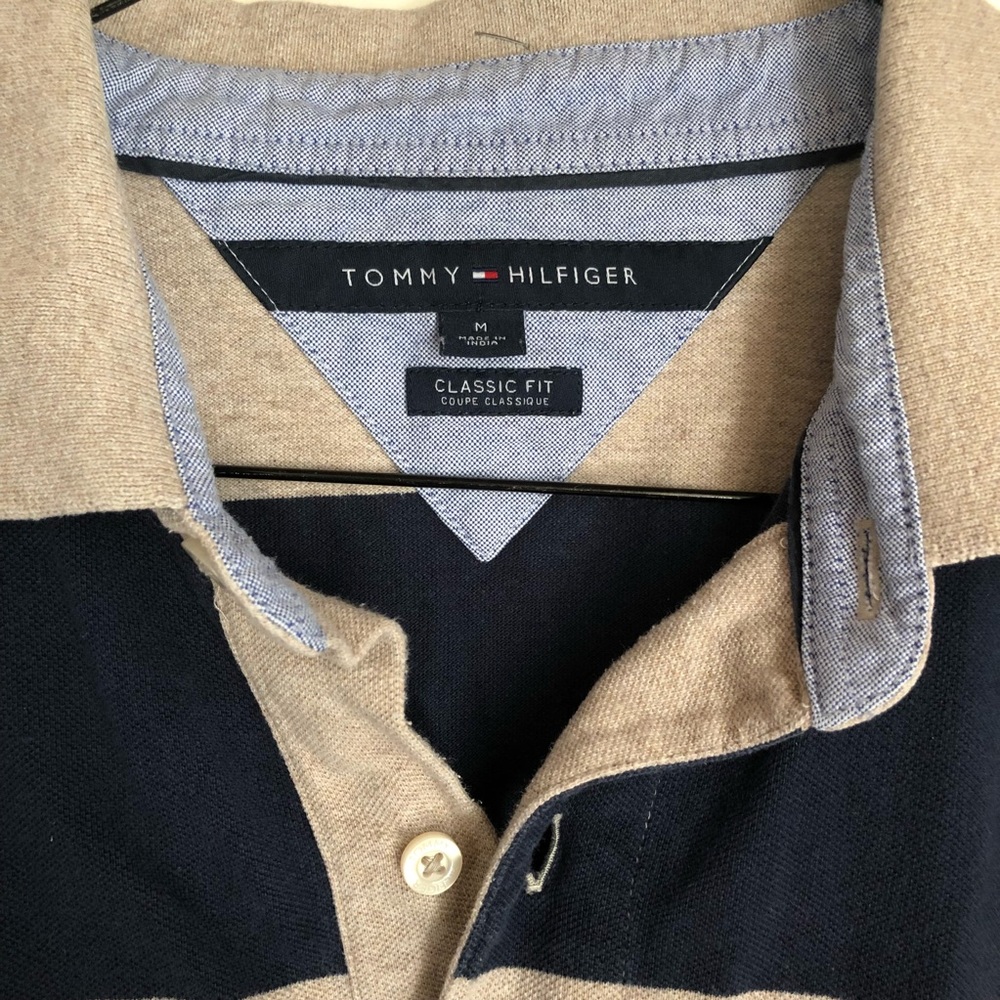 Men’s Tommy Hilfiger polo shirt size medium